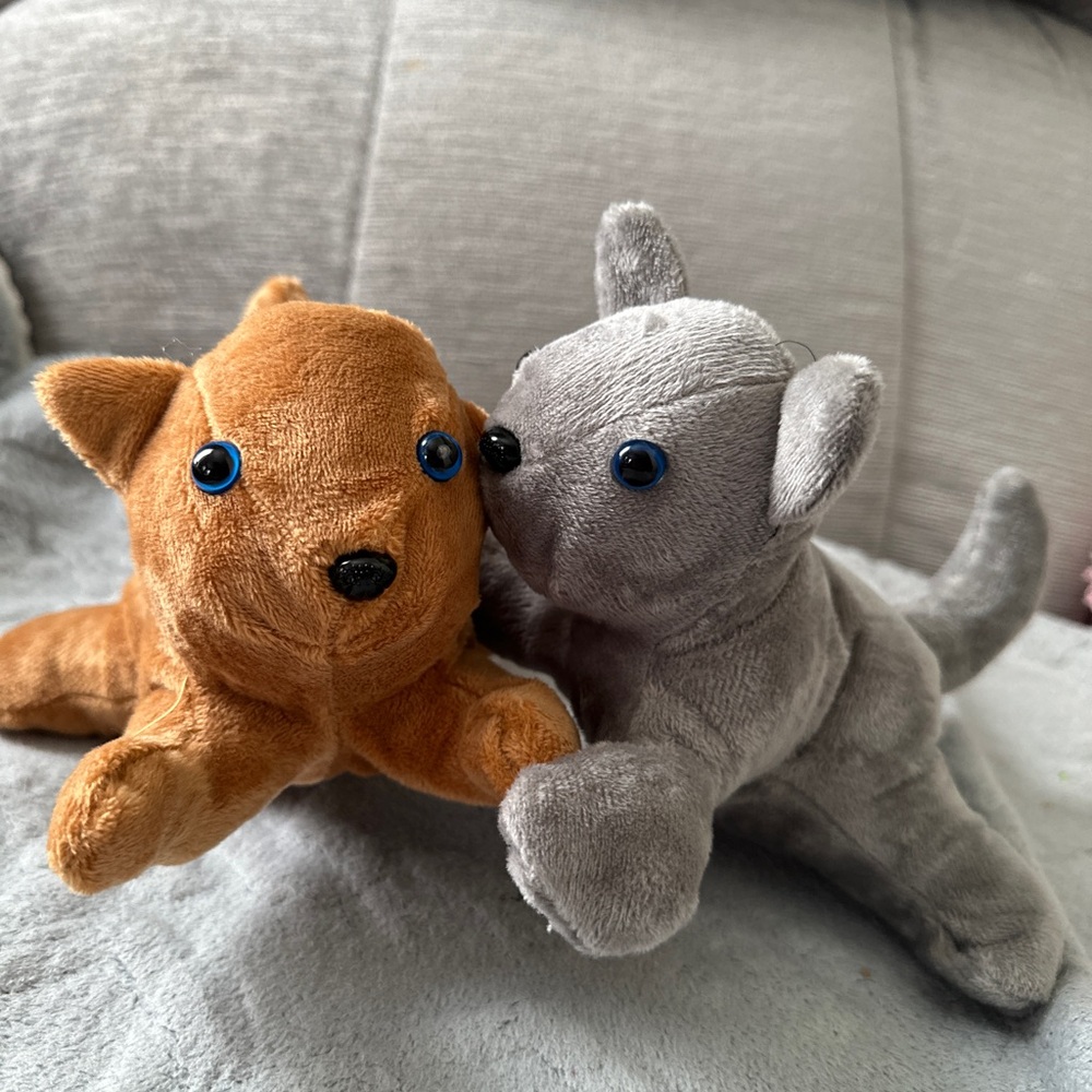 Adorable Plush Cat Duo